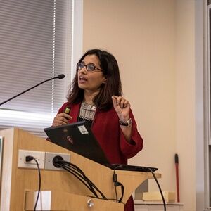 Meet your Posher, Helen